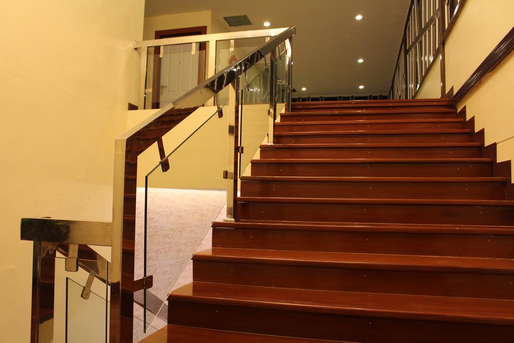 The Lephant Hotel Сураттхани Экстерьер фото